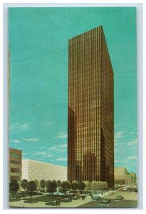 Vintage The Fiberglass Tower, Toledo, Ohio. Postcard F117E