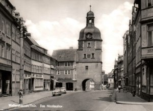 CONTINENTAL SIZE POSTCARD WALTERSHAUSEN/THUR. DAS NICOLAUSTOR ECHTE FOTOGRAFIE