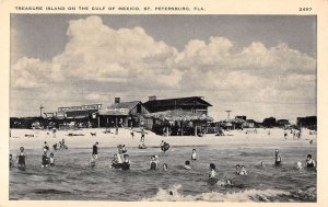 St Petersburg Florida Treasure Island Beach Scene Vintage Postcard AA44394