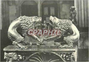 Modern Postcard The Church of Montreal (Yonne) Two lions fighting over a bone