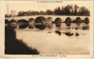 CPA Chateauneuf-sur-Charente Le Pont FRANCE (1074239)