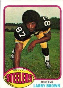 1976 Topps Football Card Larry Brown Pittsburgh Steelers sk4443