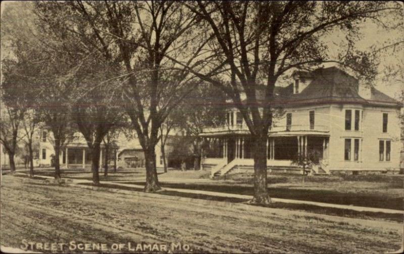 Lamar IA Street Scene c1910 Postcard