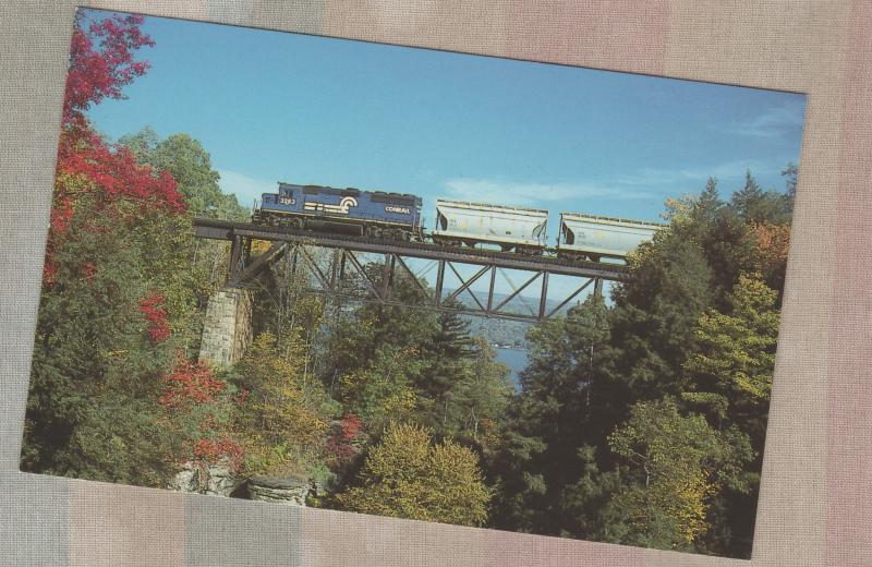 Consolidated Rail Corporation GP40-2 Unit No. 3283 Train Postcard