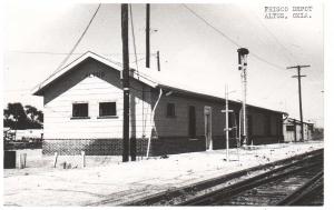 FRISCO RAILROAD in ALTUS OKLAHOMA THE FRISCO DEPOT REAL PHOTO POSTCARD