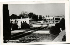 PC PAKISTAN, LAHORE, SHALIMAR GARDENS, Vintage REAL PHOTO Postcard (b30282)