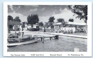 ST. PETERSBURG, FL~ Bennett Beach VERNON APARTMENTS Roadside c1950s Postcard