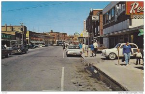 Vue de l'ouest sur la rue St-Germain , RIMOUSKI , Quebec , Canada , 60-80s