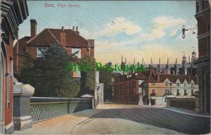 Berkshire Postcard - Eton High Street RS29718