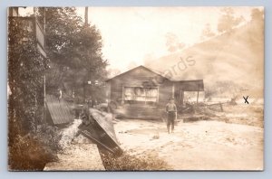 J87/ Hundred West Virginia RPPC Postcard c1910 Flood Disaster Homes 352