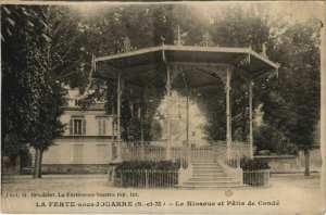 CPA La FERTÉ-sous-JOUARRE Le Kiosque et Patis (806273)