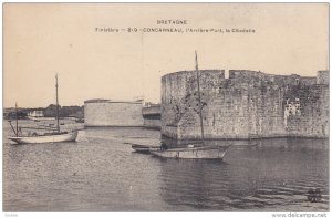 BRETAGNE, France, 1900-1910's; Finistere, Concarneau, L'Arriere-Port, La Cita...