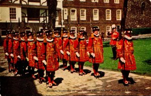 England London Tower Of London Yeomoen Warders In Full State Dress