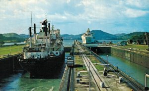 Panama Miraflores Locks Panama Canal Vintage Postcard 08.09