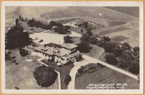 Muckwonago, WIS. Heaven City Motel from the air - Photo-Like image