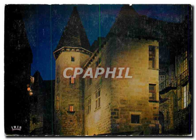 Postcard Modern Sarlat in Perigord (Dordogne) Hotel Chassaing seen at night