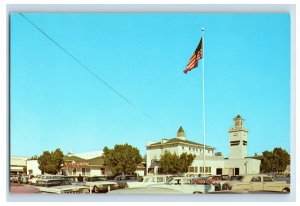 Vintage World Famous Farmers Market Los Angeles, California. Postcard P90E