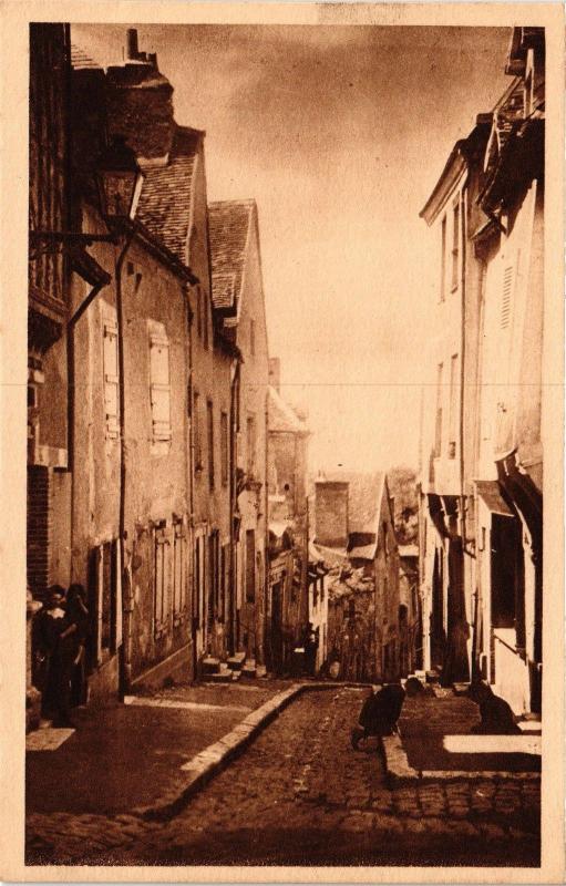 CPA CHATEAUDUN - La Rue St-Lubin (179619)