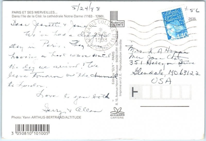 Postcard - Dans l'île de la Cité: la cathédrale Notre-Dame - Paris, France