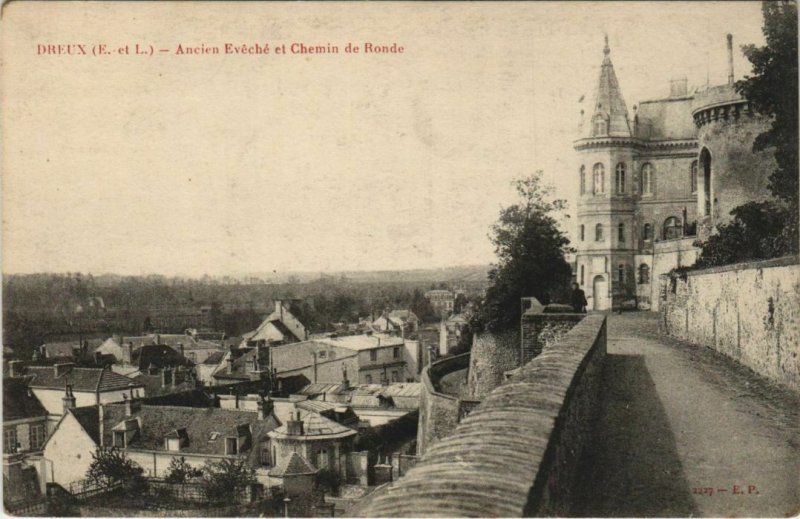 CPA DREUX Ancien Eveche et Chemin de Ronde (1201339)