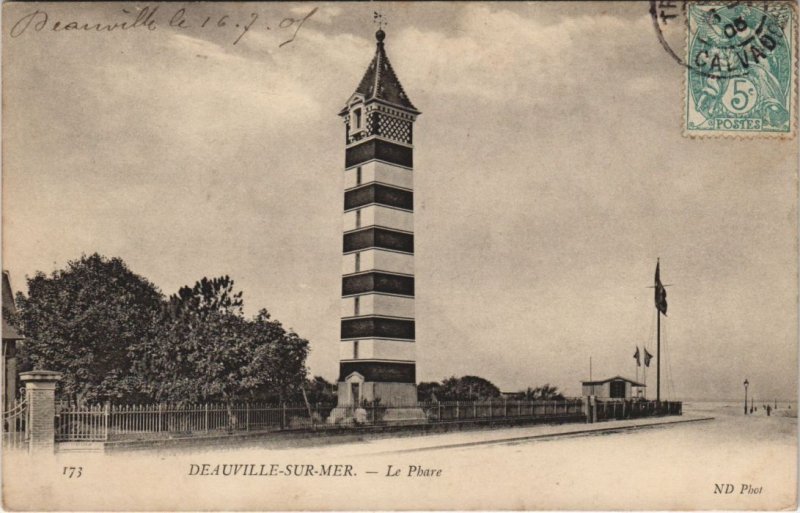 CPA DEAUVILLE Le Phare (1225589)