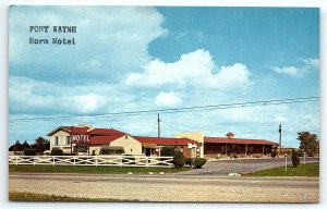 1960s FT WAYNE INDIANA HORN MOTEL & RESTAURANT US-33 CHROME POSTCARD P1108