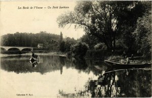 CPA Les Bords de l'Yonne - Un Petit Barbison FRANCE (961173)