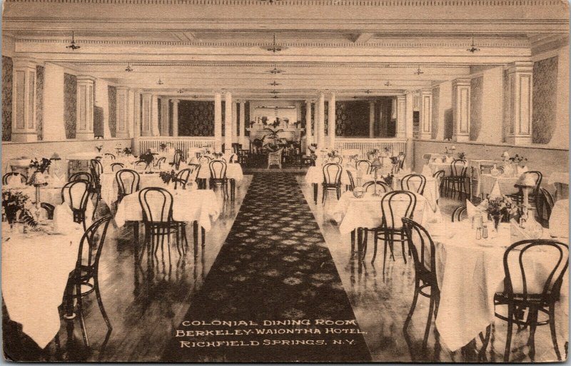 Vtg Colonial Dining Room Berkeley Waiontha Hotel Richfield Springs NY Postcard