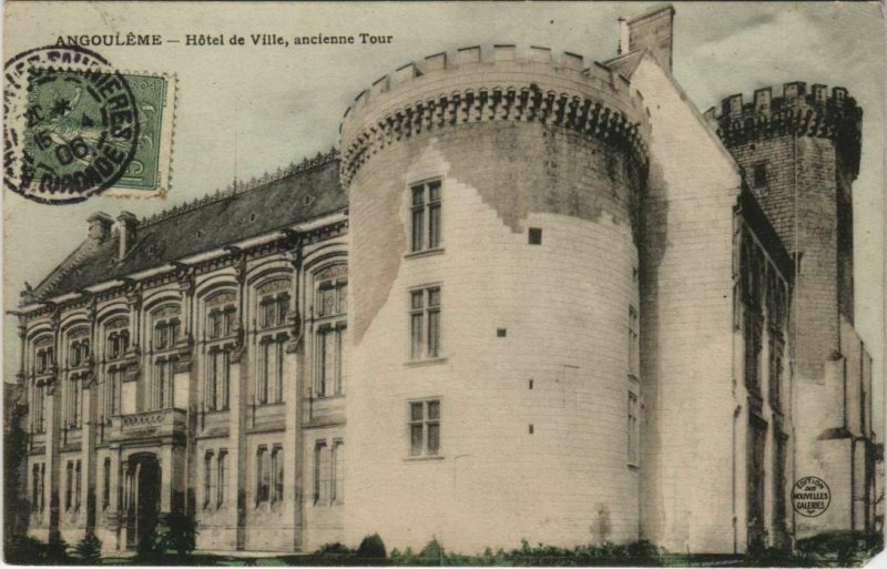 CPA Angouleme- Hotel de Ville, ancienne Tour FRANCE (1073879)