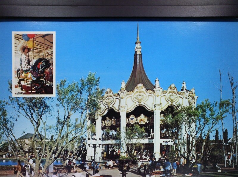 THE COLUMBIA - FAMOUS CAROUSEL Great America1976 Now Six Flags Gurnee Illinois