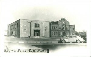Vtg RPPC 1940s Santa Rosa Nuevo México NM Tribunal Casa Calle Vista W Coche Unp