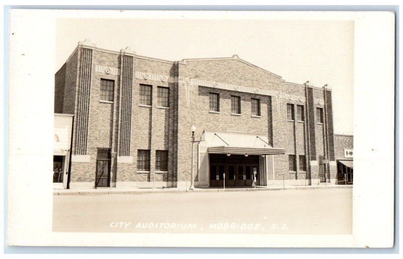 c1940's City Auditorium Building Mobridge South Dakota SD RPPC Photo Postcard