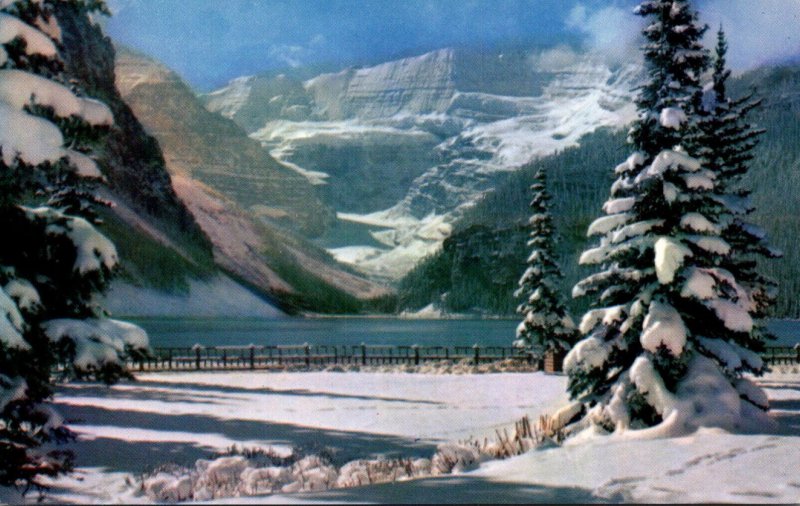 Canada Banff National Park Snowy winter Blankey At Lake Louise