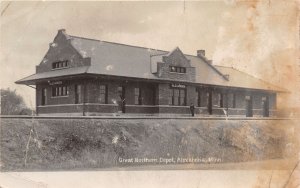 J69/ Alexandria Minnesota RPPC Postcard c10 Great Northern Railroad Depot 186