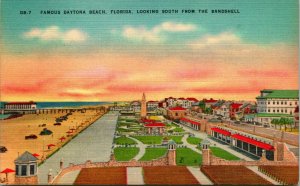 Vtg Linen Postcard - Daytona Beach FL - Looking South From the Bandshell UNP