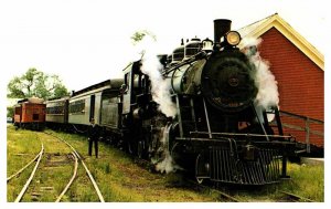 Postcard TRAIN STATION SCENE Wolfeboro New Hampshire NH AP9899