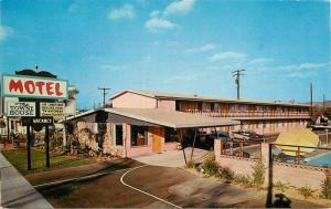 Autos 1950s Towne House Motel pool roadside Pico Riviera California 10127