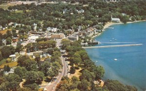 SKANEATELES, NY New York  BIRD'S EYE VIEW Homes~Road~Church ONONDAGA CO Postcard