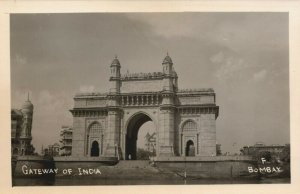 India Gateway Of India Bombay Mumbai Vintage RPPC 08.89