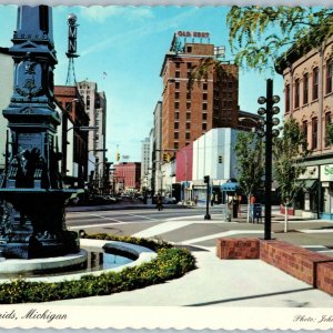 c1970s Grand Rapids MI Downtown Kent Co Civil War Monument Park Advertising 7P