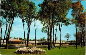 Postcard MOTEL SCENE Beauport Quebec QC AN7974