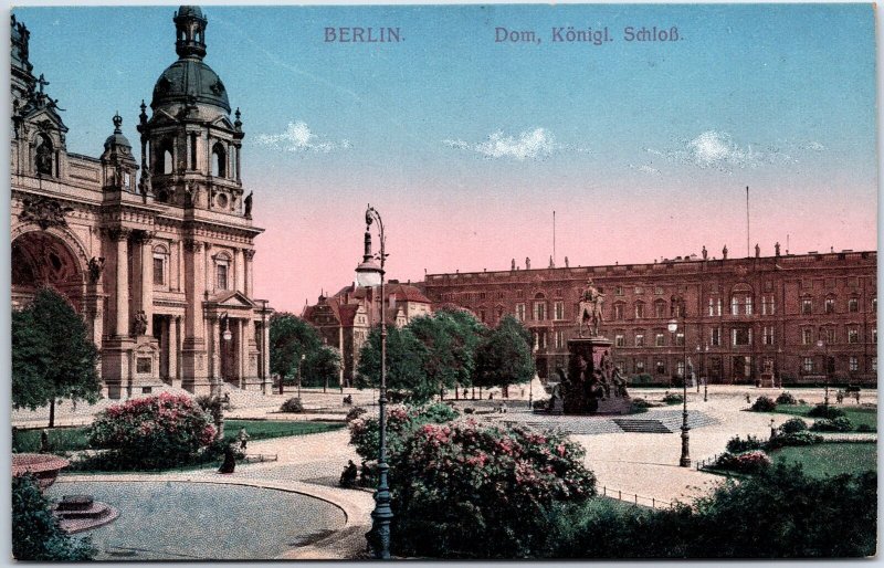 VINTAGE POSTCARD THE CATHEDRAL AND ROYAL CASTLE AT BERLIN GERMANY c. 1910