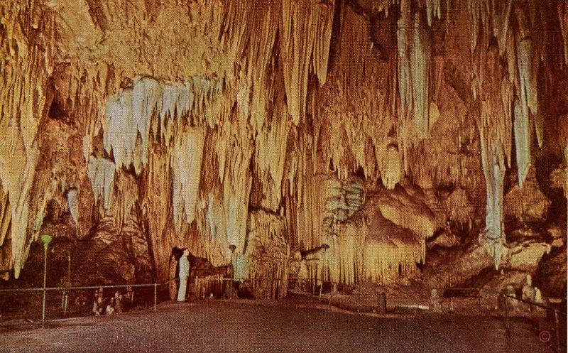 VA - Luray. Luray Caverns. Ball Room