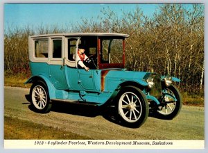 Peerless Limousine, Western Development Museum, Saskatoon Saskatchewan Postcard