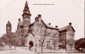 View of Armstrong School, Sioux City IA Vintage Postcard B68