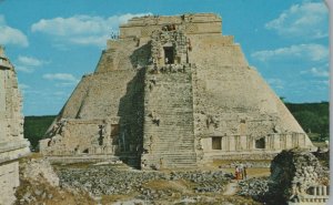 Mexico Postcard - Magician's Temple, Uxmal, Yucatán    RS23646