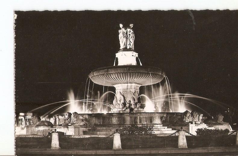 Postal 024855 : La Cite du Roy Rene Aix en Provence - Grande Fontaine