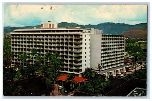 1963 Princess Kaiulani Hotel At Wakiki Beach Honolulu Hawaii HI Vintage Postcard