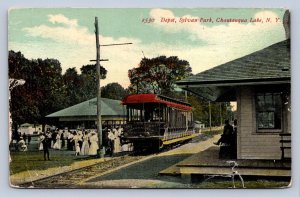 J92/ Chautauqua Lake New York Postcard c1910 Trolley Sylvan Park Depot 525