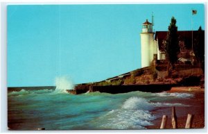 FRANKFORT, MI Michigan ~ POINT BETSIE LIGHT House c1960s Benzie County  Postcard